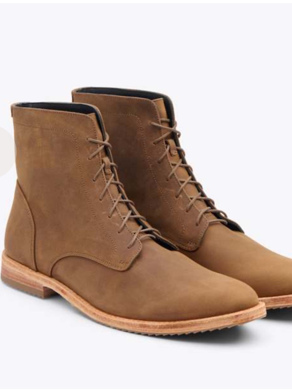 Nisolo Men’s Tan Leather Chukka Lace-Up Boots
